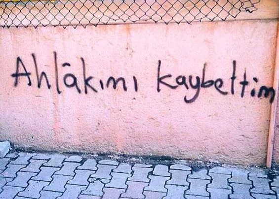 Ahlakımı Kaybettim